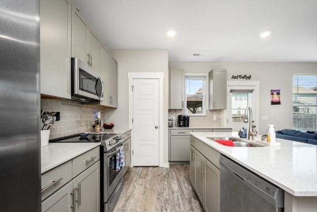 312 Whisper Wood Way, Lebanon, TN 37087