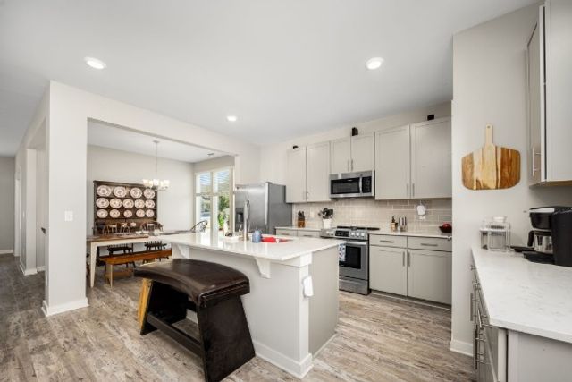 312 Whisper Wood Way, Lebanon, TN 37087