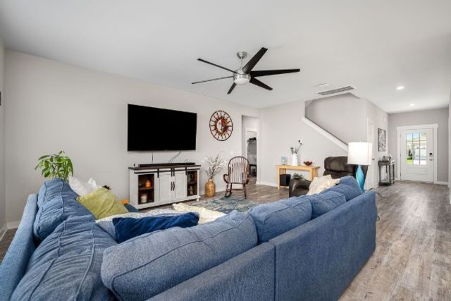 312 Whisper Wood Way, Lebanon, TN 37087