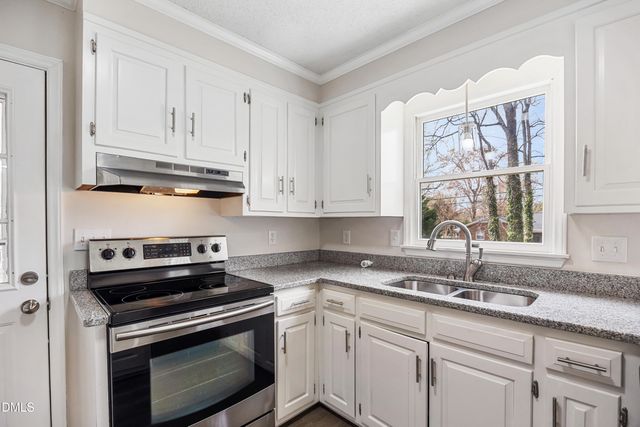 2821 Edgewood Avenue, Burlington, NC 27215