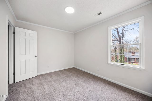 2821 Edgewood Avenue, Burlington, NC 27215