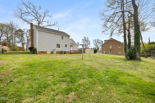 2821 Edgewood Avenue, Burlington, NC 27215