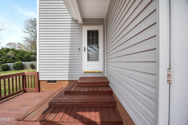 2821 Edgewood Avenue, Burlington, NC 27215