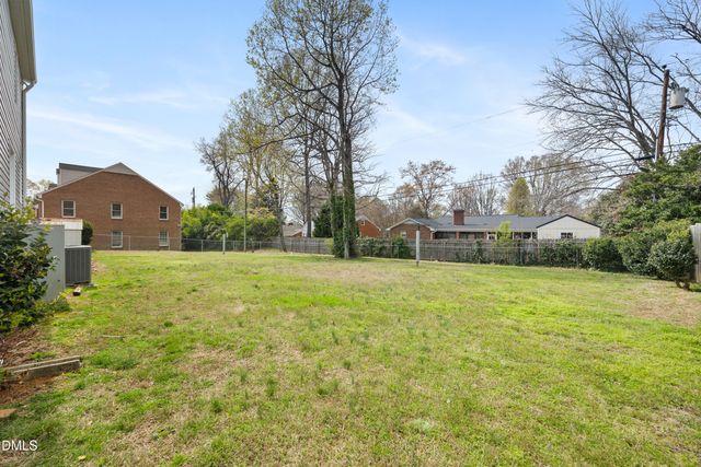 2821 Edgewood Avenue, Burlington, NC 27215