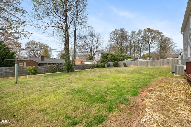 2821 Edgewood Avenue, Burlington, NC 27215