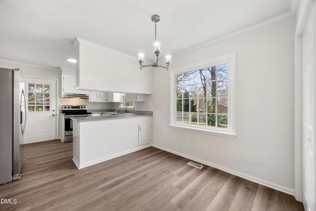 2821 Edgewood Avenue, Burlington, NC 27215