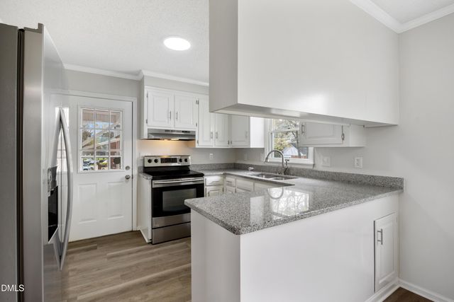 2821 Edgewood Avenue, Burlington, NC 27215