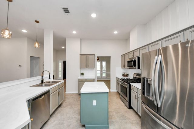 5012 N Nelson Avenue, Katy, TX 77493