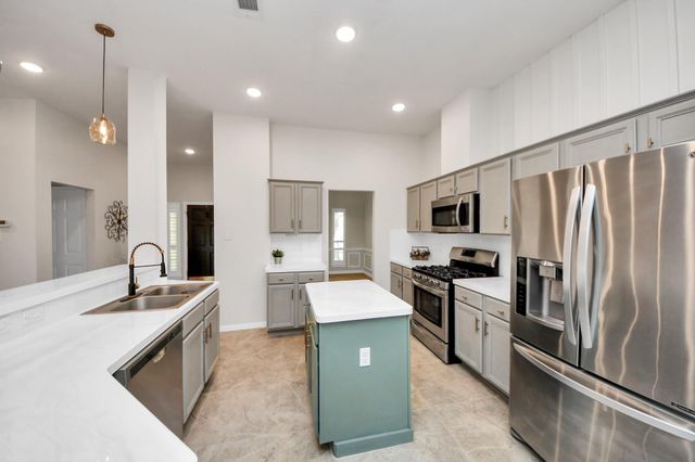 5012 N Nelson Avenue, Katy, TX 77493