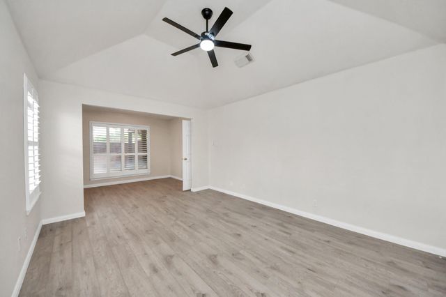 5012 N Nelson Avenue, Katy, TX 77493
