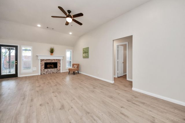 5012 N Nelson Avenue, Katy, TX 77493