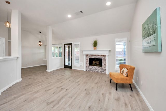 5012 N Nelson Avenue, Katy, TX 77493