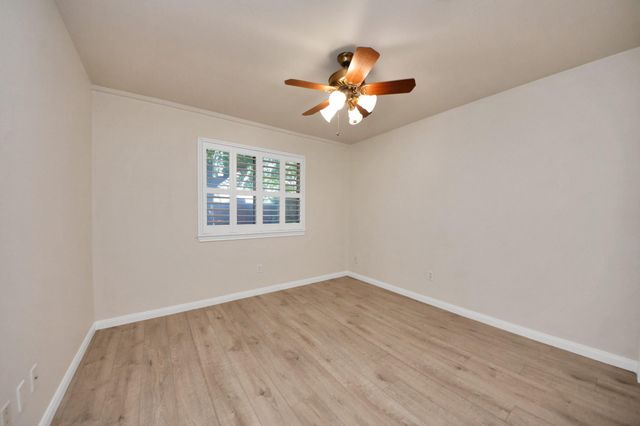 5012 N Nelson Avenue, Katy, TX 77493