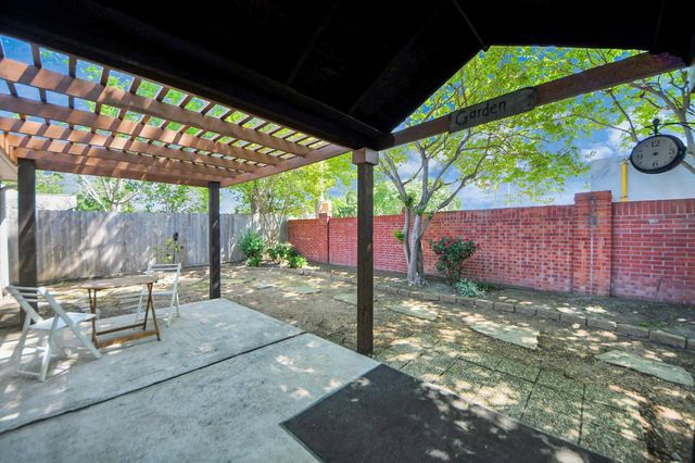 5012 N Nelson Avenue, Katy, TX 77493
