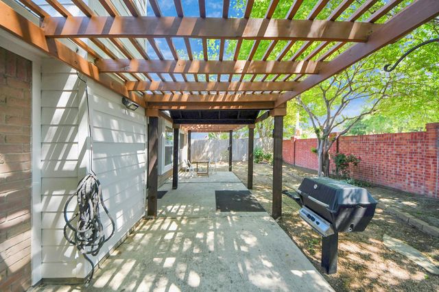 5012 N Nelson Avenue, Katy, TX 77493
