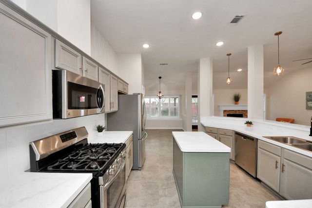 5012 N Nelson Avenue, Katy, TX 77493