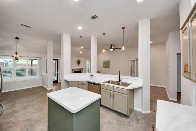 5012 N Nelson Avenue, Katy, TX 77493