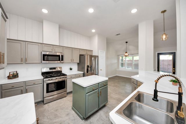 5012 N Nelson Avenue, Katy, TX 77493