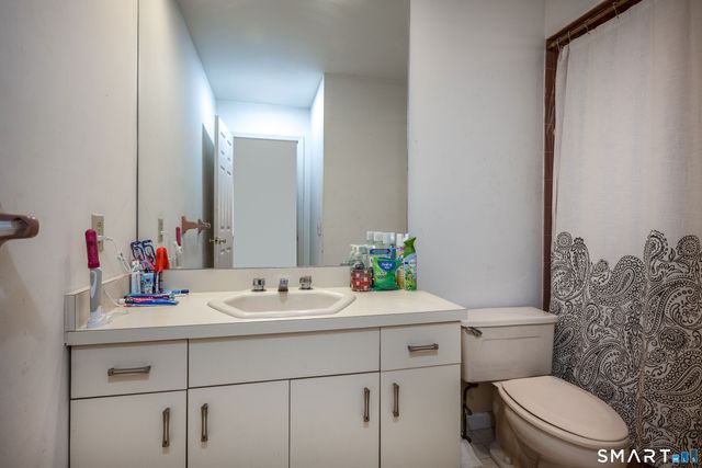 11 Boulevard Drive 1-3, Danbury, CT 06810