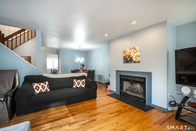 11 Boulevard Drive 1-3, Danbury, CT 06810