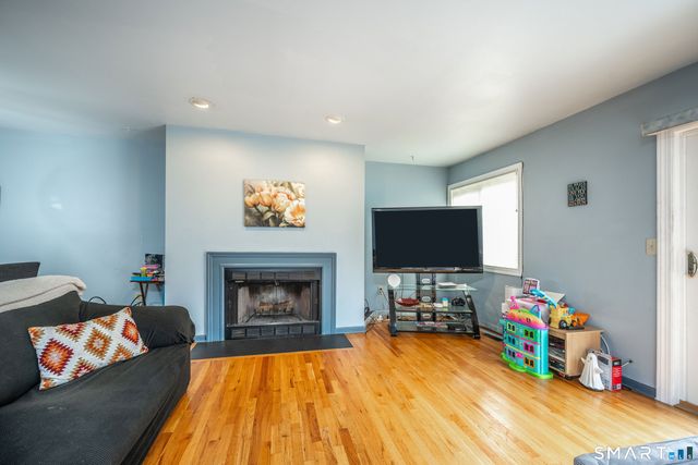 11 Boulevard Drive 1-3, Danbury, CT 06810