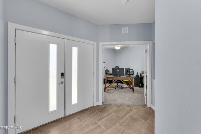 12631 Mark Twain Avenue, El Paso, TX 79928