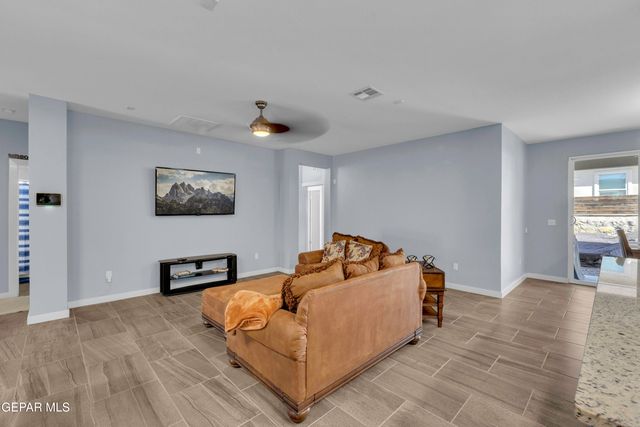 12631 Mark Twain Avenue, El Paso, TX 79928