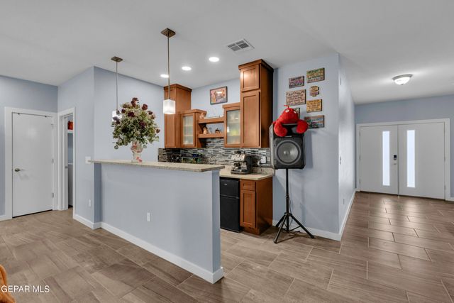 12631 Mark Twain Avenue, El Paso, TX 79928