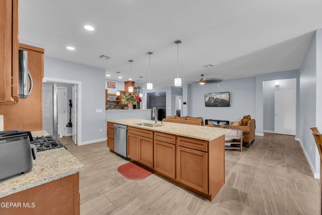 12631 Mark Twain Avenue, El Paso, TX 79928