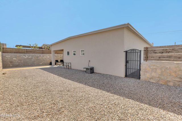 12631 Mark Twain Avenue, El Paso, TX 79928