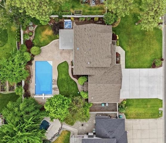 15923 N Woodcrest Ct, Spokane, WA 99208