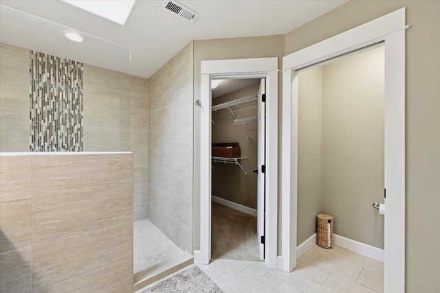 15923 N Woodcrest Ct, Spokane, WA 99208
