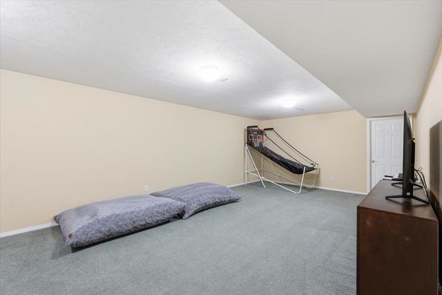 15923 N Woodcrest Ct, Spokane, WA 99208