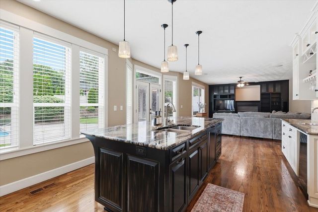 15923 N Woodcrest Ct, Spokane, WA 99208