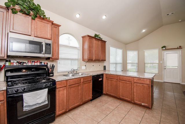 8610 Sweet Pasture Drive, Tomball, TX 77375