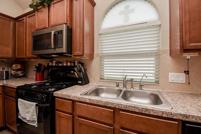 8610 Sweet Pasture Drive, Tomball, TX 77375