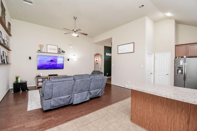 8610 Sweet Pasture Drive, Tomball, TX 77375