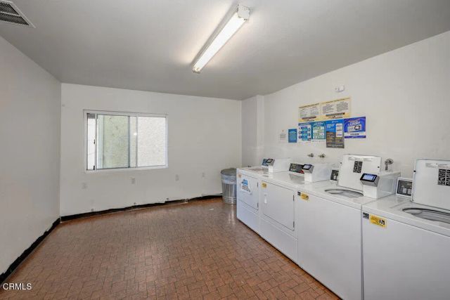 5460 White Oak Avenue E125, Encino, CA 91316