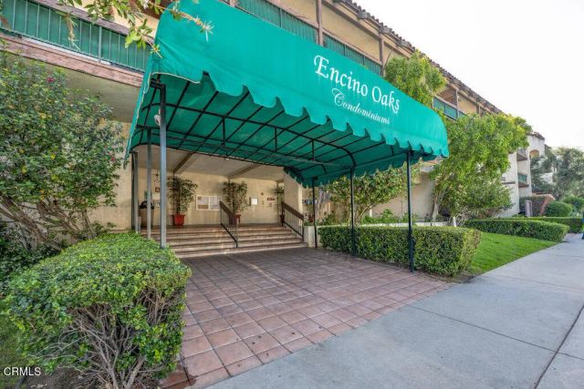 5460 White Oak Avenue E125, Encino, CA 91316