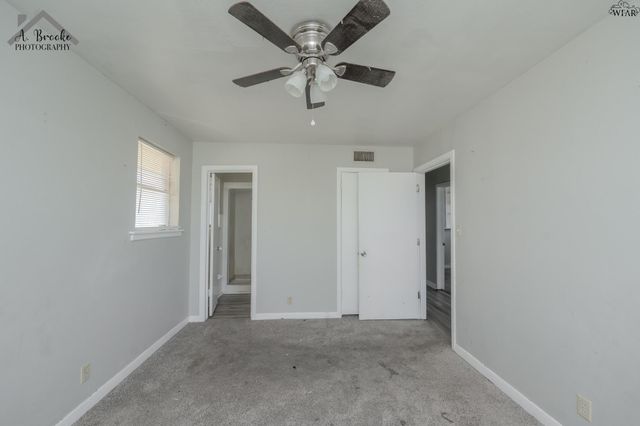 2 GLORIA CIRCLE, Wichita Falls, TX 76309