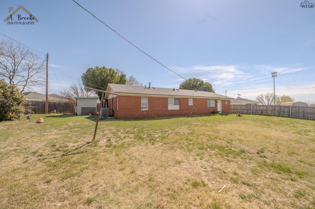 2 GLORIA CIRCLE, Wichita Falls, TX 76309