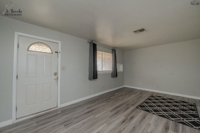 2 GLORIA CIRCLE, Wichita Falls, TX 76309