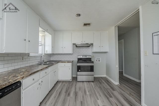 2 GLORIA CIRCLE, Wichita Falls, TX 76309