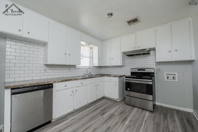 2 GLORIA CIRCLE, Wichita Falls, TX 76309