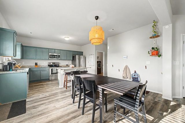 620 Woodcreek Loop, Lowell, AR 72745