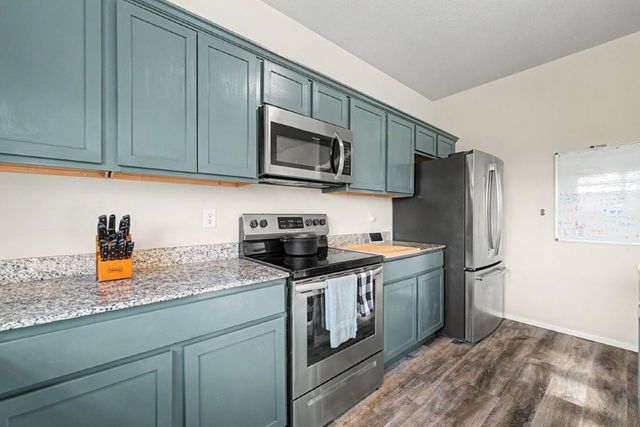 620 Woodcreek Loop, Lowell, AR 72745