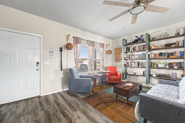 620 Woodcreek Loop, Lowell, AR 72745