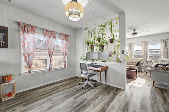 620 Woodcreek Loop, Lowell, AR 72745