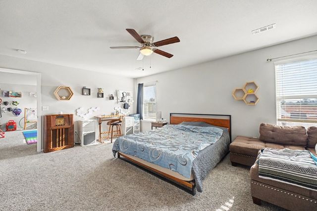 620 Woodcreek Loop, Lowell, AR 72745