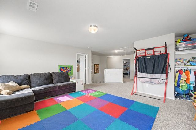 620 Woodcreek Loop, Lowell, AR 72745